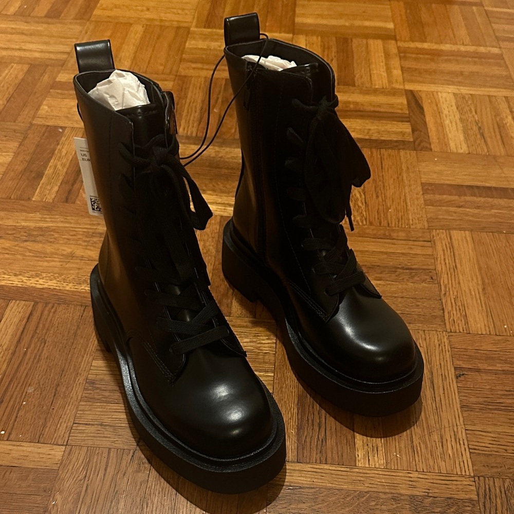 H&M Black Women's Lace up Boot Size 4 Doc Martin Style